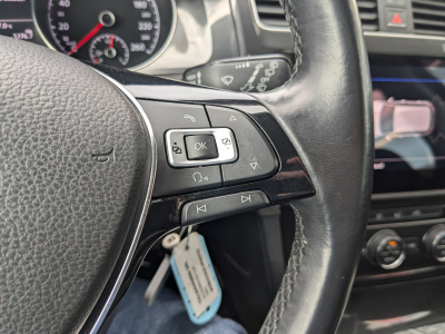 Volkswagen Golf 1.0 TSI COMFORTLINE ATTELAGE CAMERA CARPLAY