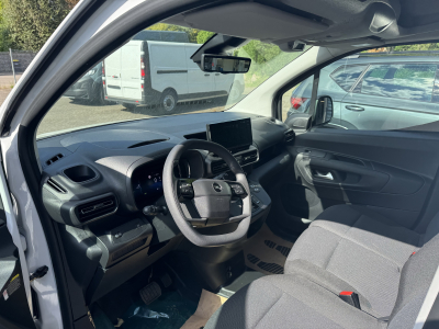 Opel Combo L1H1 AT 130 Navy/Kamera/Holzboden