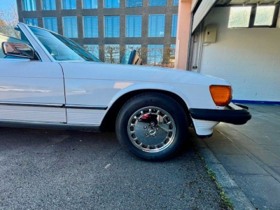 Mercedes-Benz SL 560 R107- top Zustand - 2 HAND