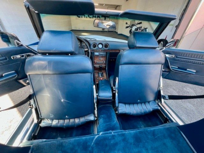 Mercedes-Benz SL 560 R107- top Zustand - 2 HAND