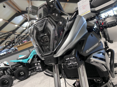 QJ Motor SRT 600 SX TOURING