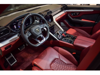 Lamborghini Urus V8 - GRIGIO KERES / ROSSO REA
