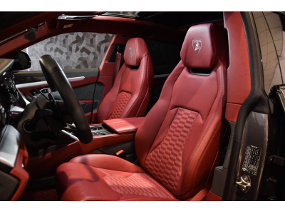 Lamborghini Urus V8 - GRIGIO KERES / ROSSO REA