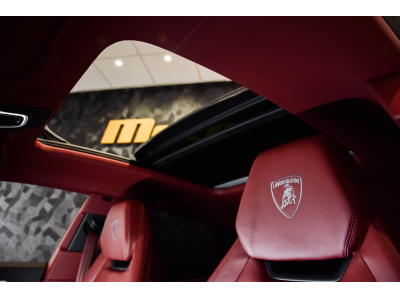 Lamborghini Urus V8 - GRIGIO KERES / ROSSO REA