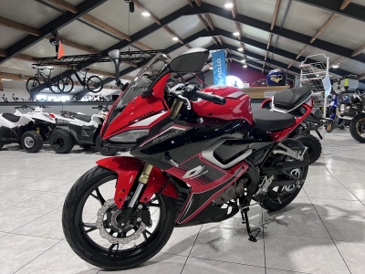 QJ Motor SRK 125 R