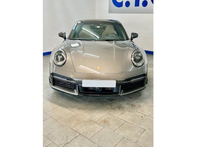 Porsche 992 911 Turbo S Coupé  LIFT|KAM|CERAMICIPano VOLL -1Hand
