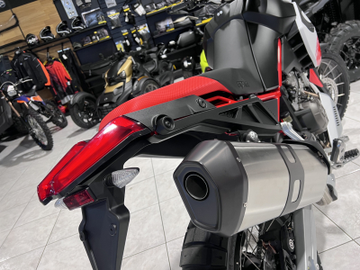 Aprilia Tuareg 660 Hailstrom White disponible aussi en 35 KW