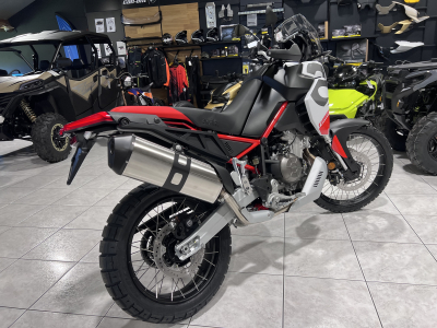 Aprilia Tuareg 660 Hailstrom White disponible aussi en 35 KW