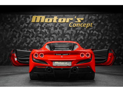 Ferrari F8 Tributo V8 Biturbo - ROSSO CORSA