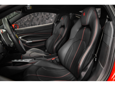 Ferrari F8 Tributo V8 Biturbo - ROSSO CORSA