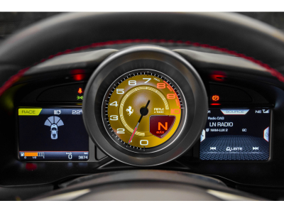 Ferrari F8 Tributo V8 Biturbo - ROSSO CORSA
