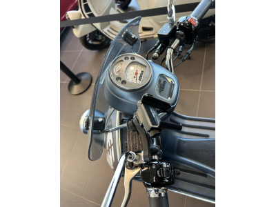 Vespa Faro Basso SEI GIORNI 300