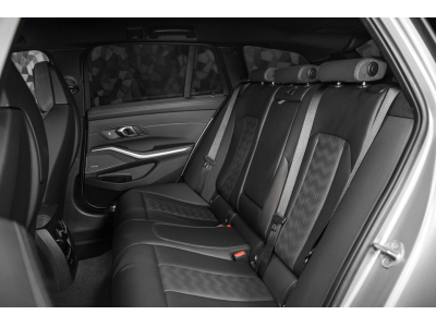 BMW M3 G81 Compétition Touring X-Drive - PACK CARBONE / AKRAPOVIC