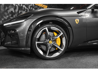 Ferrari Purosangue 6.5 V12 - GRIGIO SILVERSTONE - PACK CARBONE