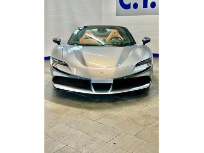Ferrari SF90 Spider JBL Lift Kamera Garantie -1Hand
