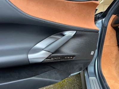 Ferrari SF90 Spider JBL Lift Kamera Garantie -1Hand