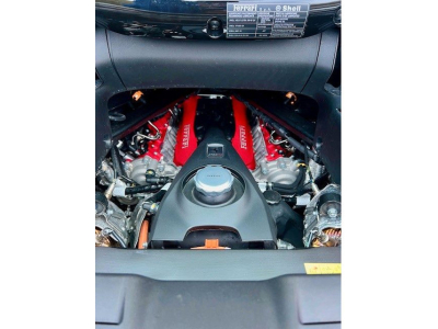 Ferrari SF90 Spider JBL Lift Kamera Garantie -1Hand