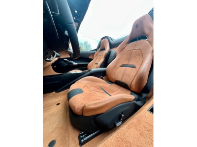 Ferrari SF90 Spider JBL Lift Kamera Garantie -1Hand