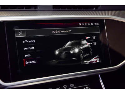 Audi RS6 C8 AVANT V8