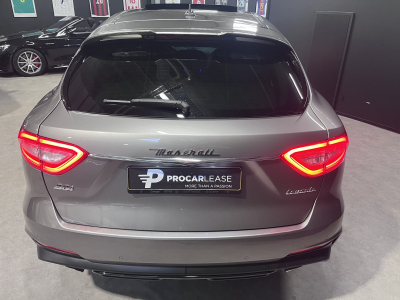 Maserati Levante SQ4 GRANSPORT FULL OPTION/BELUFT/CARBON/SCHIEBEDACH