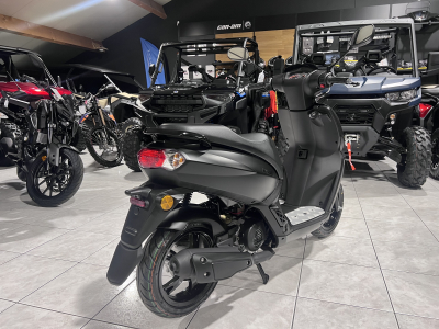 Peugeot Kisbee Black Edition CL A   25 km/h