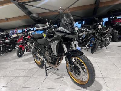 QJ Motor SRT 700 SX TOURING