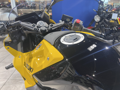 Suzuki GSX-8R 