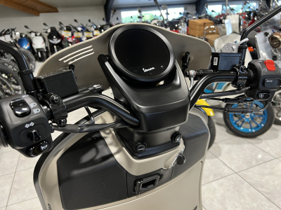 Vespa GTV 310 