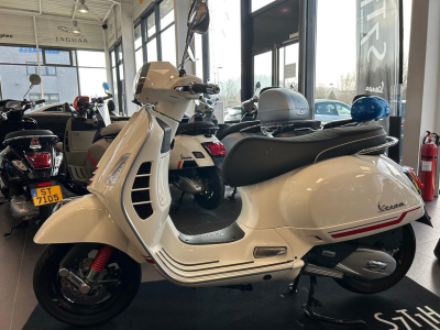 Vespa GTS 125 Super