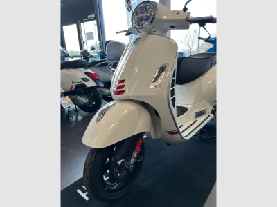 Vespa GTS 125 Super