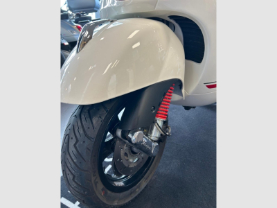 Vespa GTS 125 Super
