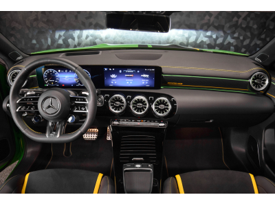 Mercedes-Benz A 45 AMG S 4 MATIC+ / FINAL EDITION
