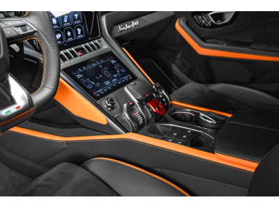 Lamborghini Urus V8 CAPSULE - NERO NOCTIS / ARANCIO ATLAS