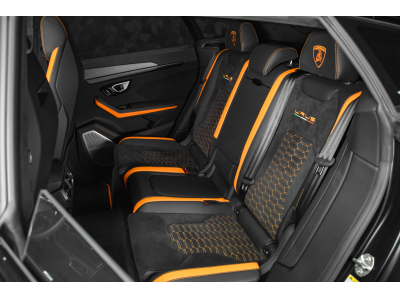 Lamborghini Urus V8 CAPSULE - NERO NOCTIS / ARANCIO ATLAS