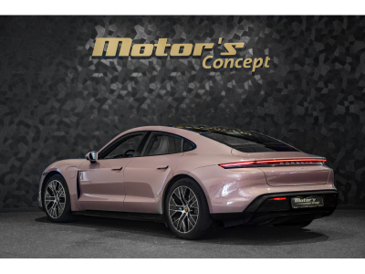 Porsche Taycan Batterie Performance Plus - Frozen Berry Metallic