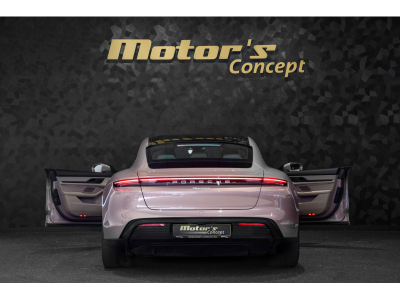 Porsche Taycan Batterie Performance Plus - Frozen Berry Metallic