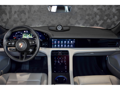 Porsche Taycan Batterie Performance Plus - Frozen Berry Metallic
