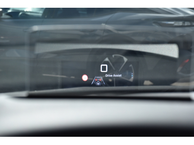 Citroën C4 X 1.2 PureTech Shine EAT8