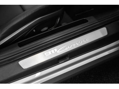 Porsche 992 Carrera Coupé PDK - DOLOMITE SILVER