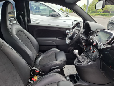 Abarth 595 1.4 T-JET 165 SCORPIONEORO 1 OF 2000 BEATS CUIR NAVI 1 HAND