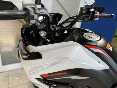 Benelli TRK 702 Pack valises +650€