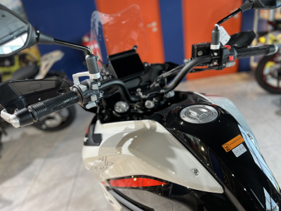 Benelli TRK 702 X Pack + valises 650€
