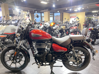 Royal Enfield Meteor 350 SUPERNOVA RED