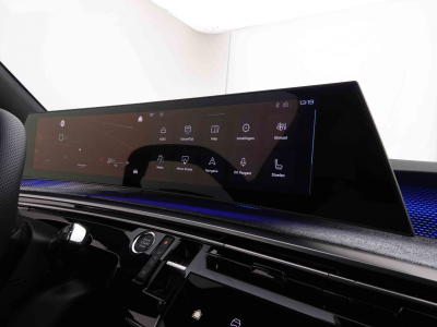 Peugeot 3008 1.2 HYBRID 136 e-DCS6 GT-Line