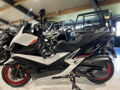 Kymco Xciting 400i VS SE
