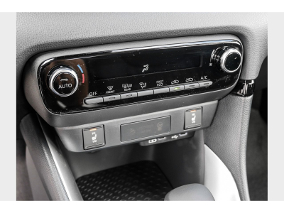 Mazda 2 Hybrid 1.5 Hybrid 116 e-CVT Center Line
