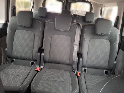 Ford Tourneo Custom 136 L1H1 Trend 8 places