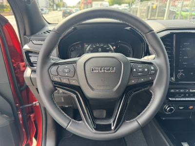 Isuzu D-Max 24 DC V-CROSS 163 4WD Auto.