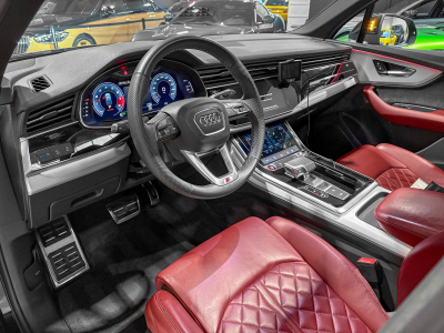 Audi SQ7 4.0 quattro TFSI/PANO/7SITZ/B&O/H.UP.22/VOLL
