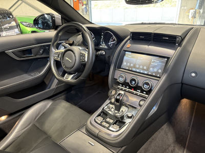 Jaguar F-Pace P300 RWD CABRIOLET / MERIDIAN /